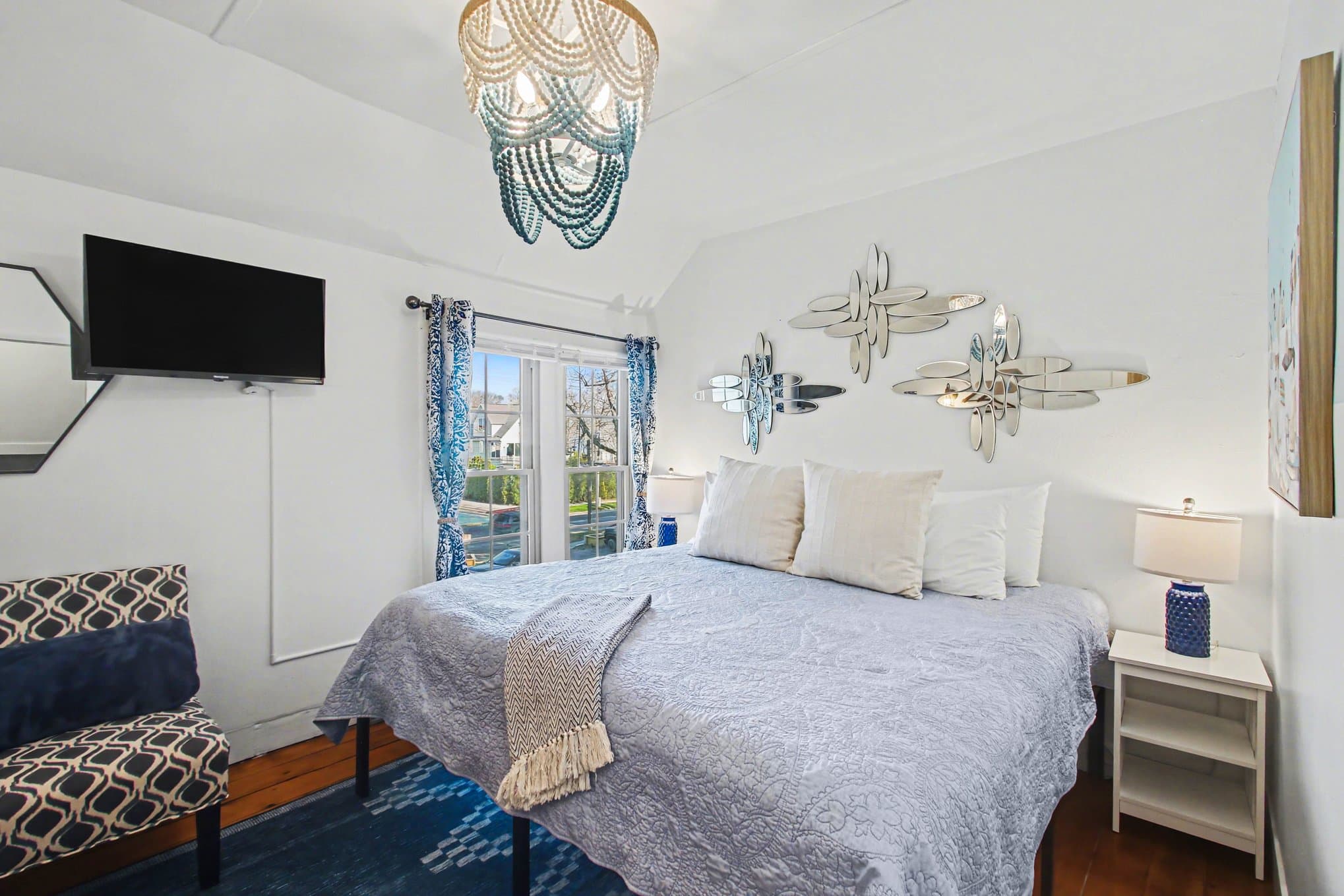 King bed chair lake views