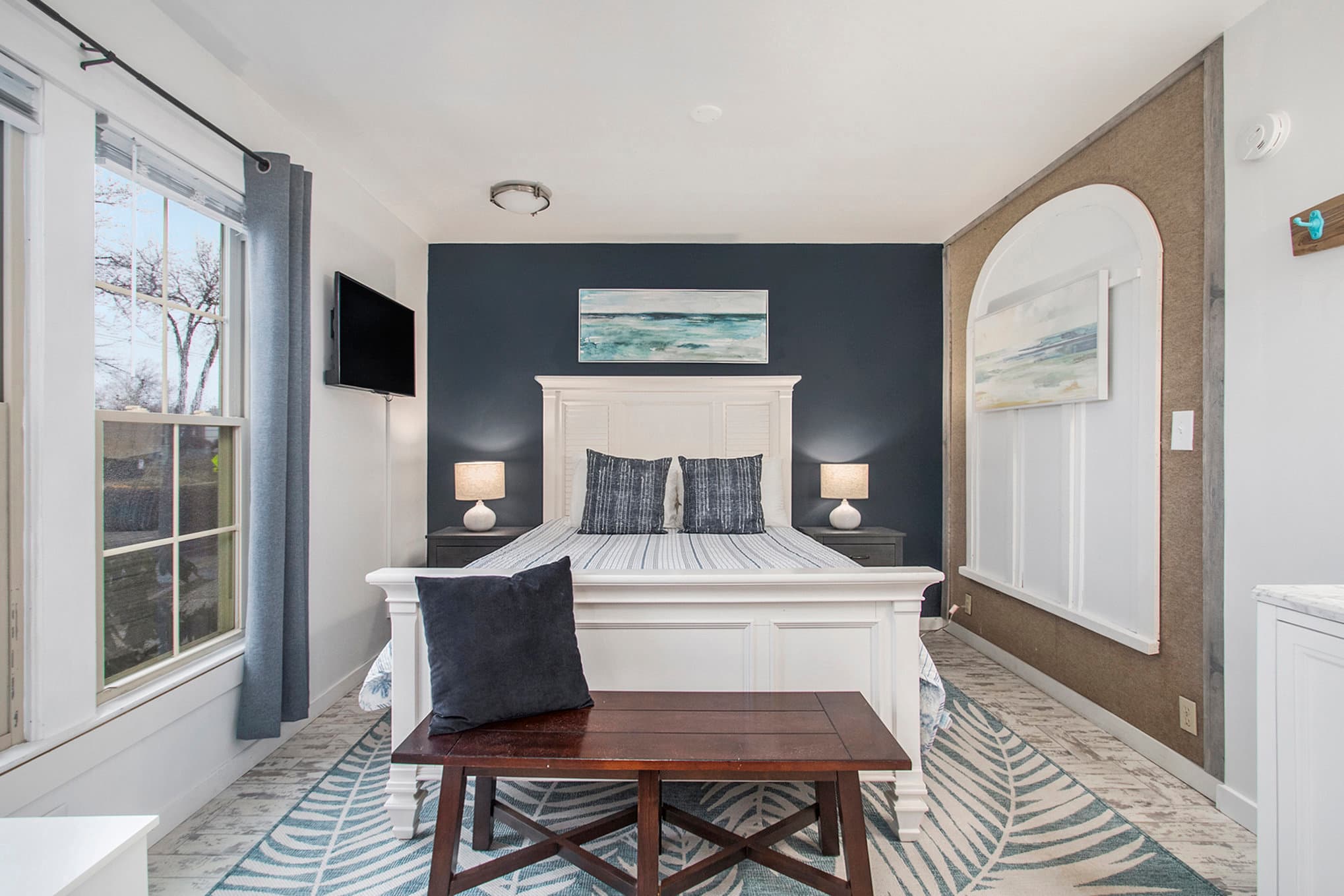 queen bed